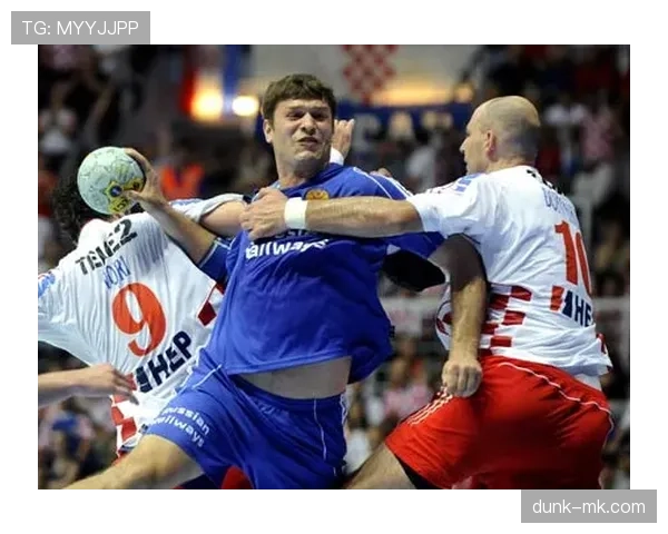 冰岛联赛短赛季激战正酣，新挑战催生冠军争夺白热化