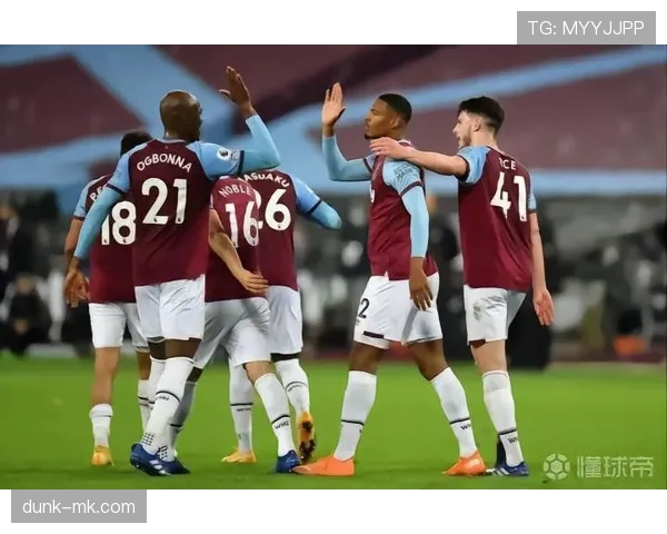 努涅斯红牌争议:战术纪律与判罚尺度解析 努涅斯红牌争议:战术纪律与判罚尺度解析